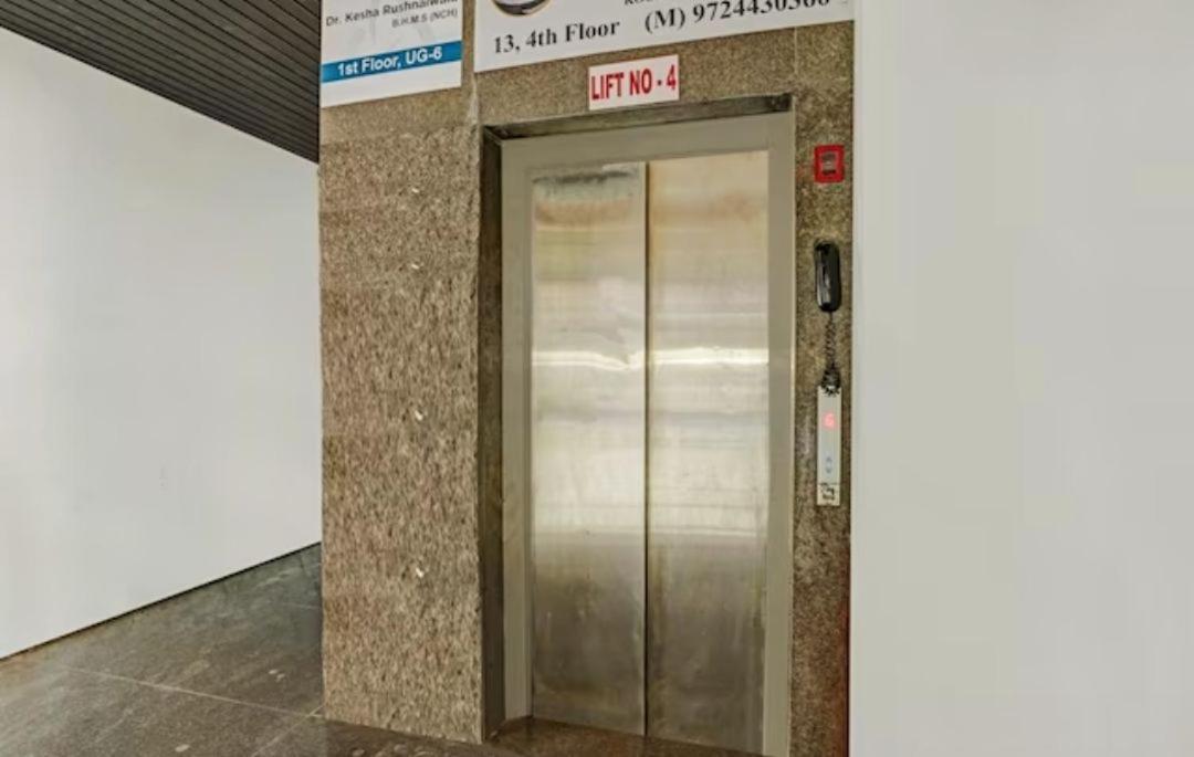 Hotel Welcome, Vip Road Vesu Surat Exterior photo